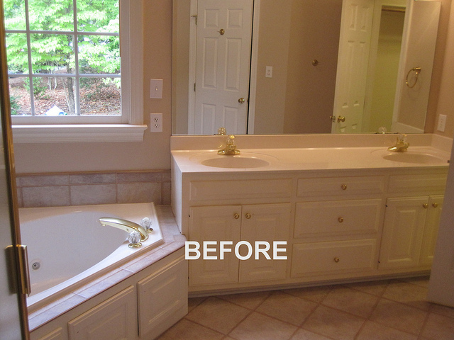 Before Bathroom Remodel