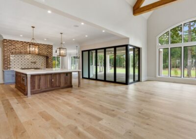 Kitchen with panoramic doors
